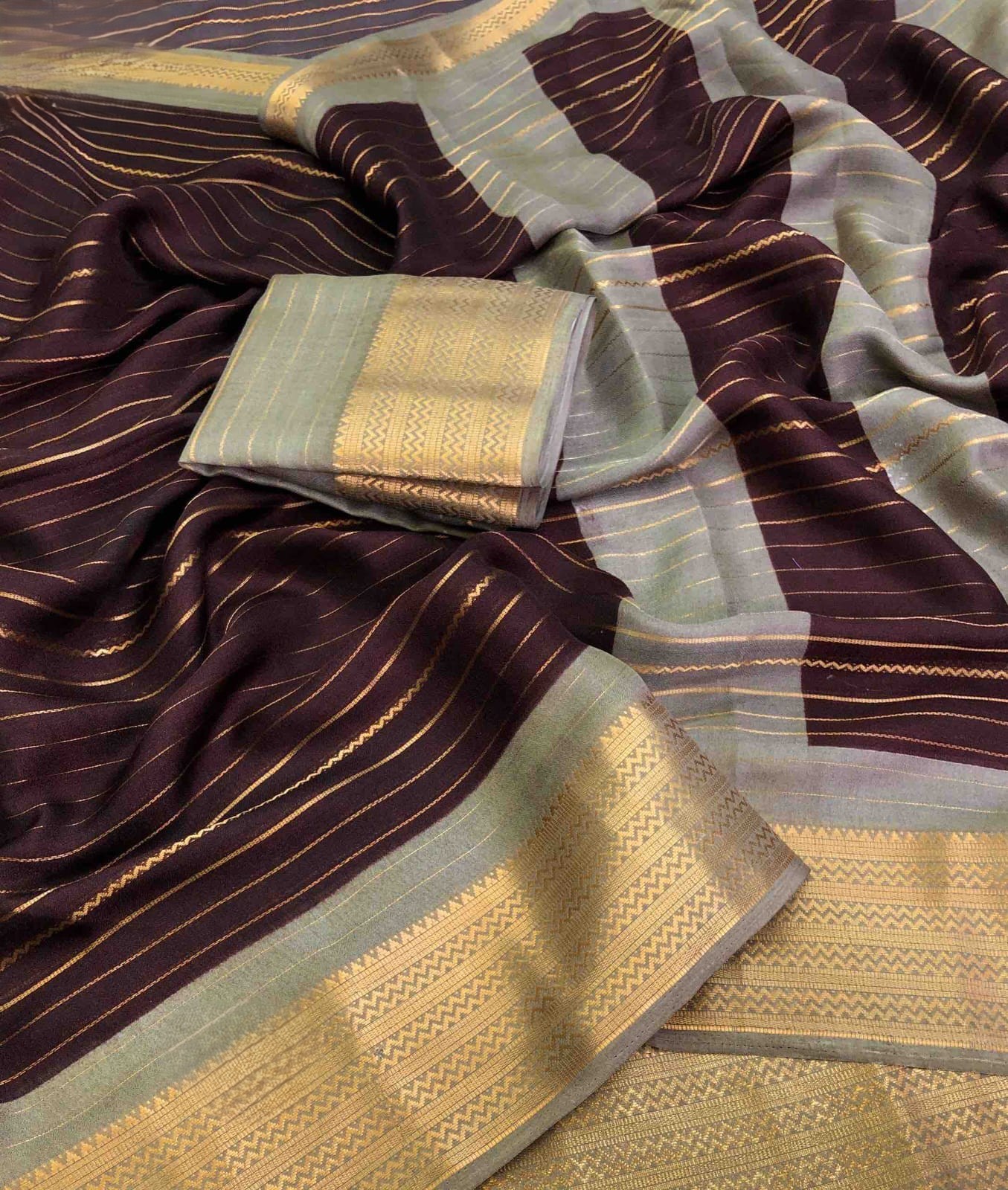 Moss Gold Zari Weaving Dual Shade Jacquard Border Saree